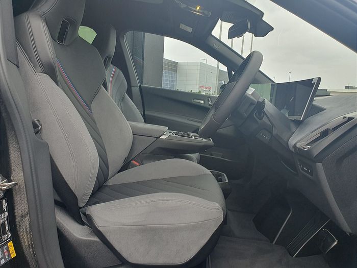 BMW IX 2025