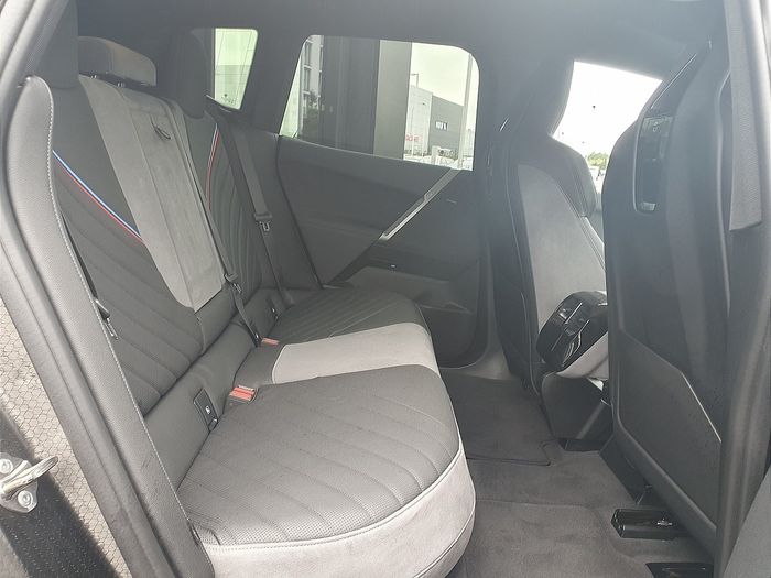 BMW IX 2025
