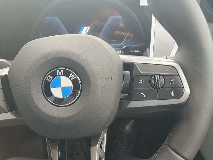 BMW IX 2025