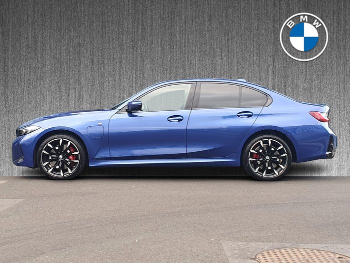 BMW 3 Series 2025