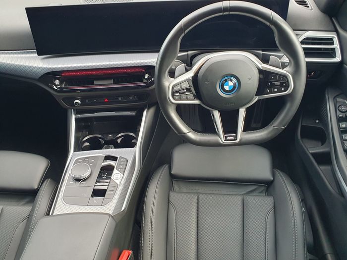 BMW 3 Series 2025