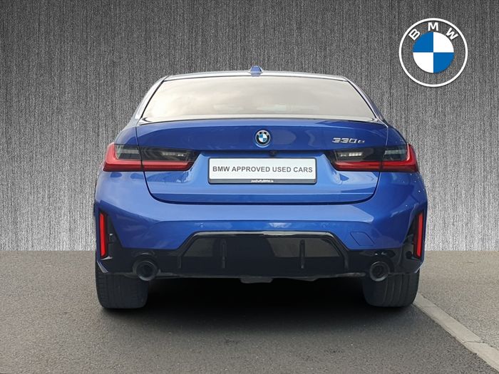 BMW 3 Series 2025
