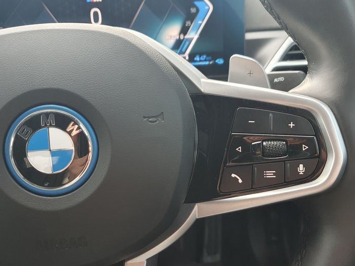 BMW 3 Series 2025