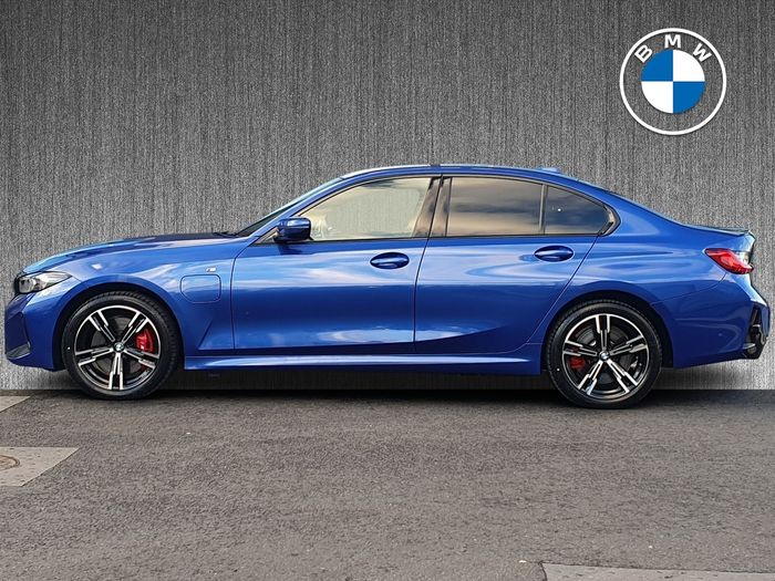 BMW 3 Series 2025