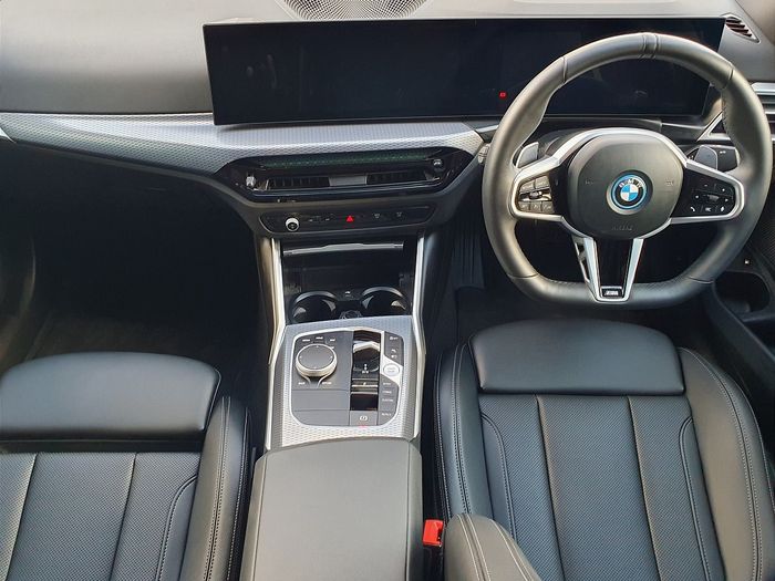 BMW 3 Series 2025