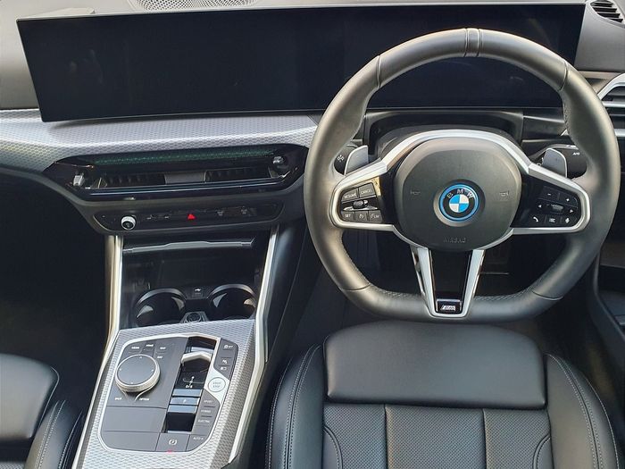 BMW 3 Series 2025
