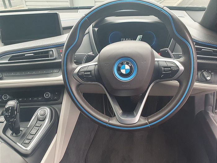 BMW i8 2020