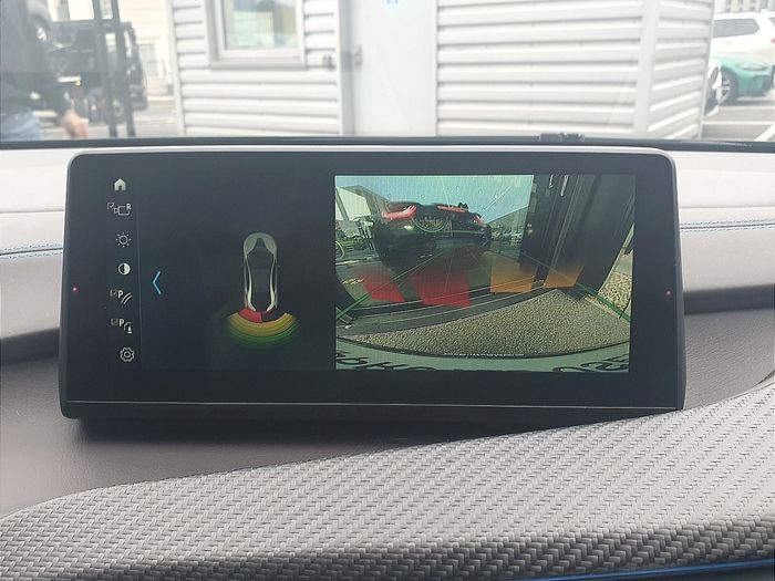 BMW i8 2020
