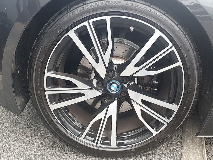 BMW i8 2020