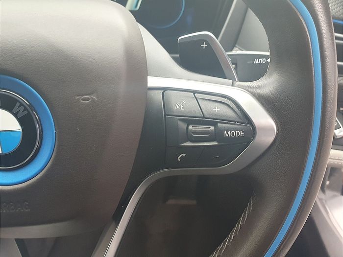 BMW i8 2020