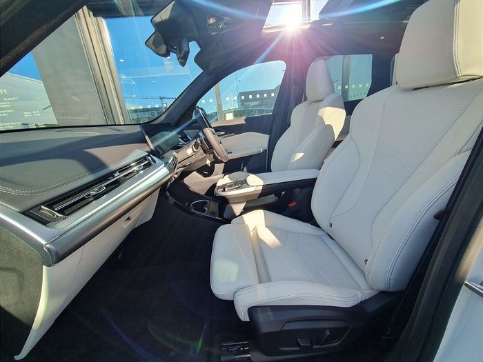 BMW iX1 2026
