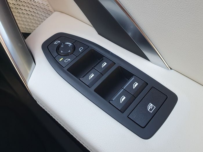 BMW iX1 2026