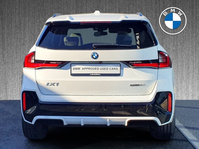 BMW iX1 2026