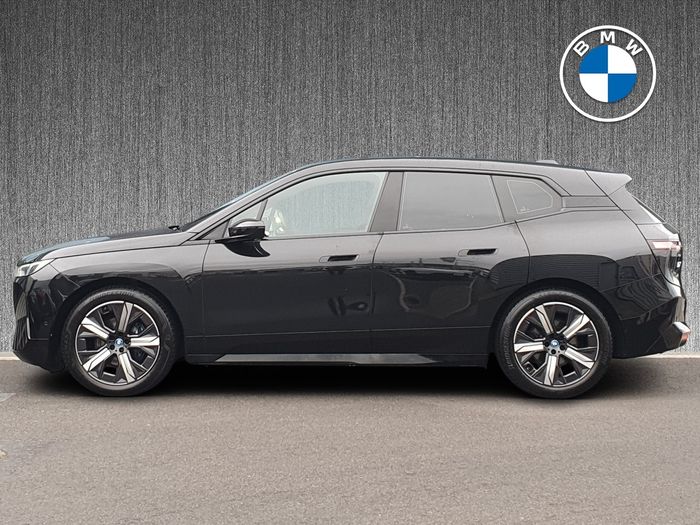 BMW IX 2024