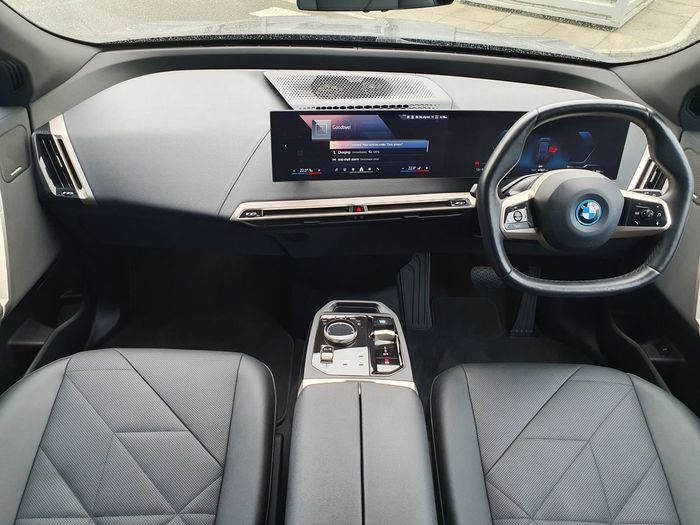 BMW IX 2024