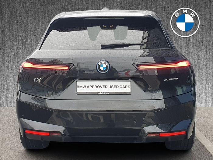 BMW IX 2024