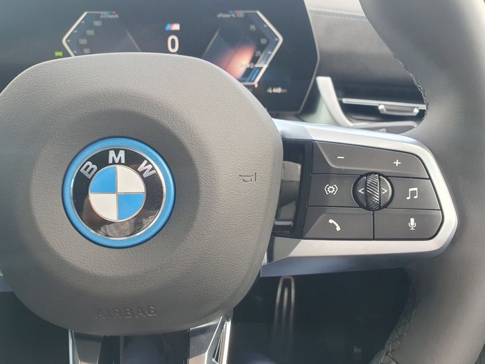 BMW iX2 2026