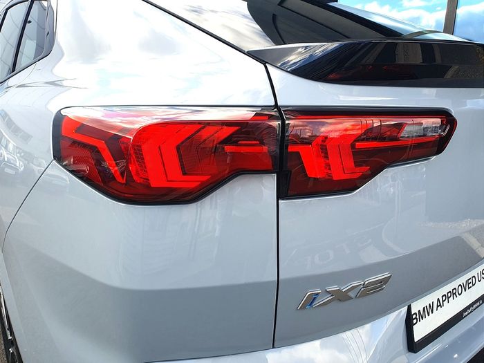 BMW iX2 2026