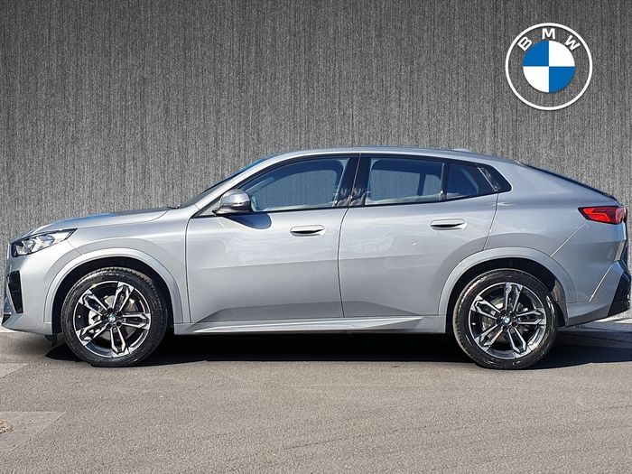 BMW iX2 2026