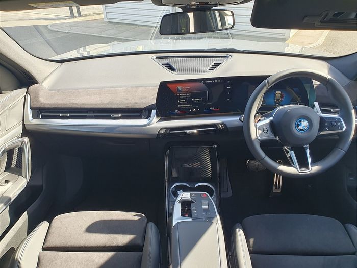 BMW iX2 2026
