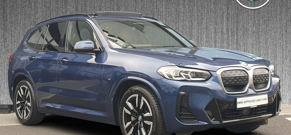 BMW iX3 2023