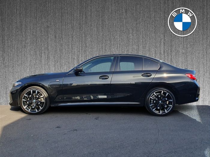 BMW 3 Series 2025