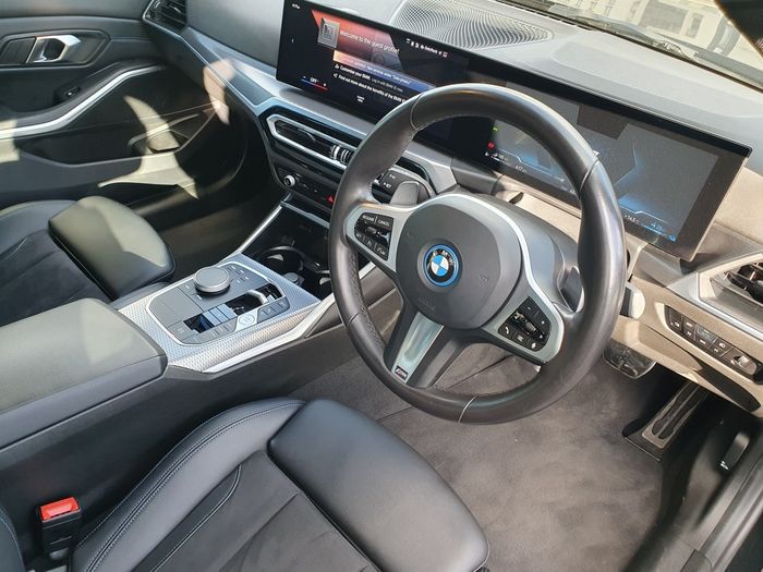 BMW 3 Series 2024