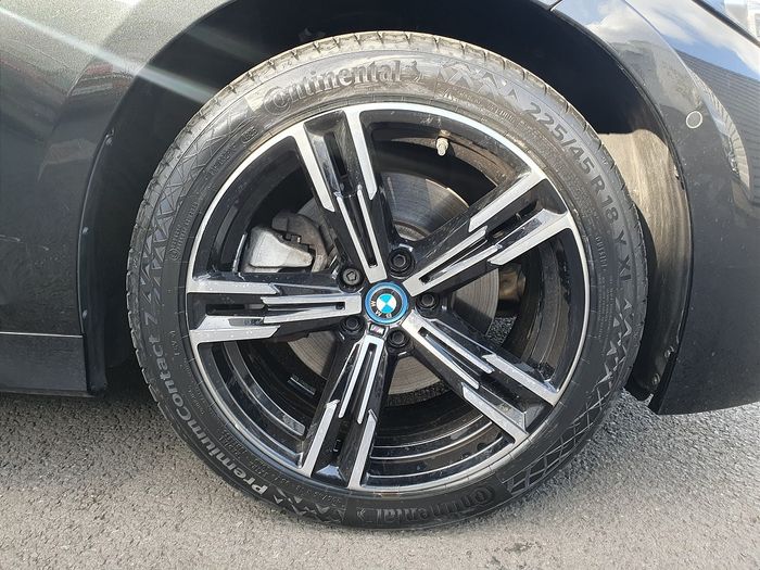 BMW 3 Series 2024
