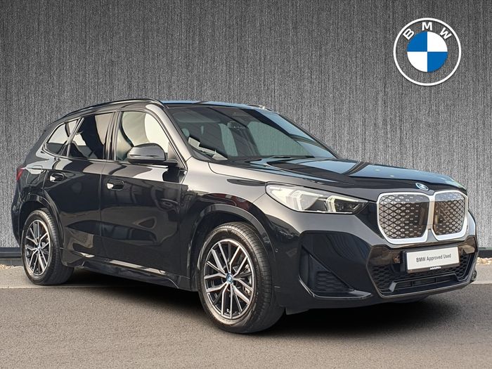 BMW iX1 2025