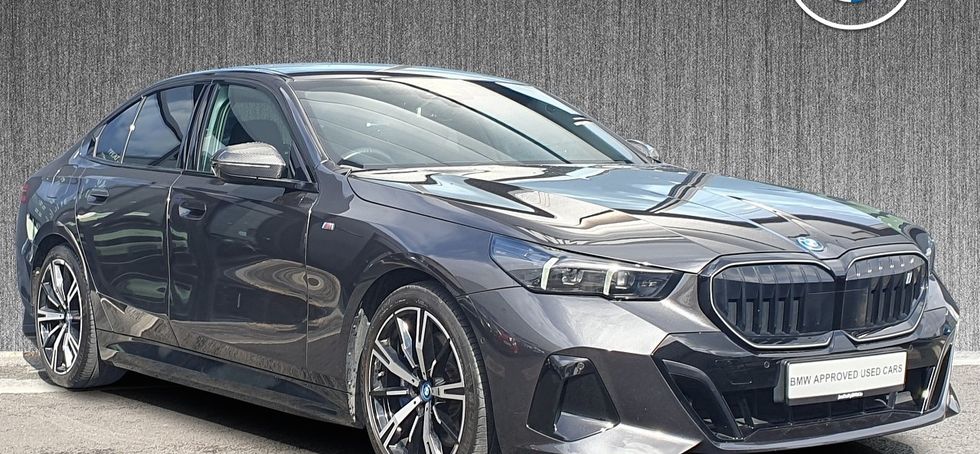 BMW i5 2023