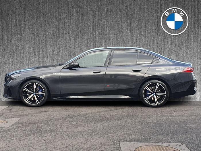 BMW i5 2023