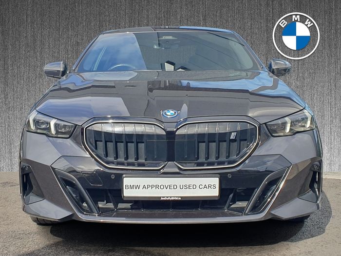 BMW i5 2023