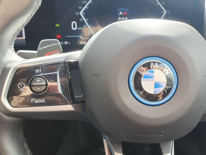 BMW i5 2023