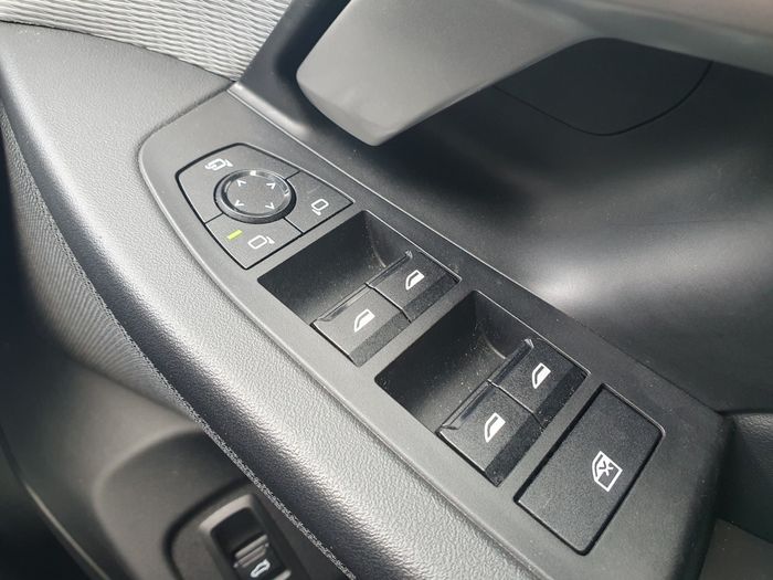 BMW i5 2023