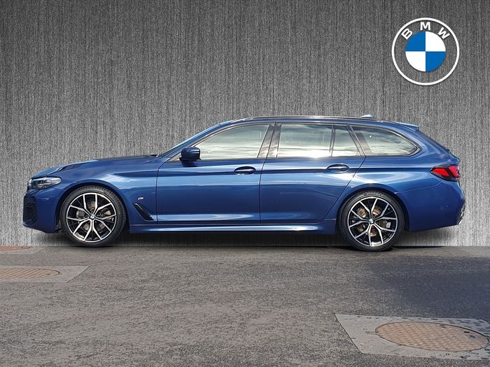 BMW 5 Series 2022