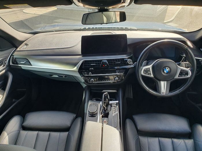 BMW 5 Series 2022