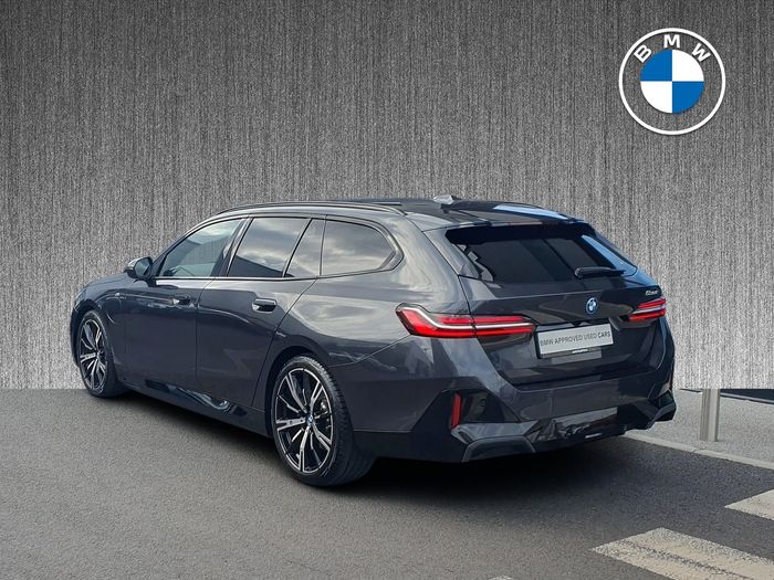 BMW 5 Series 2025