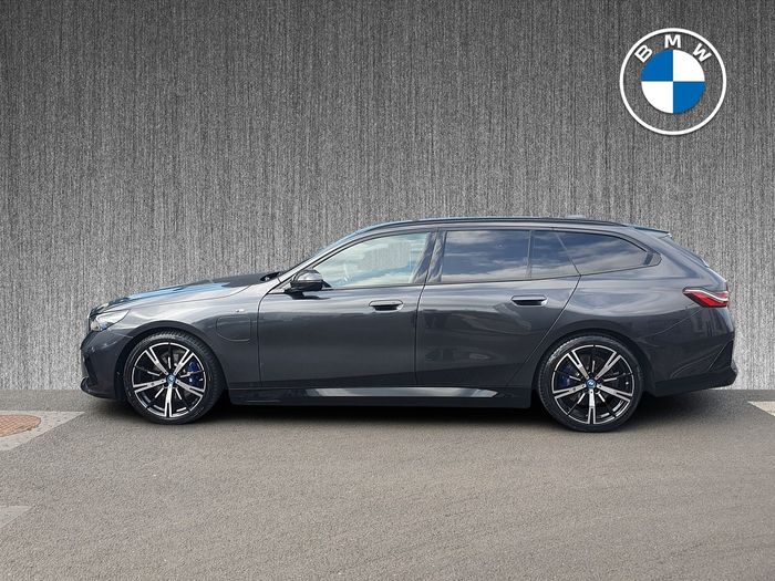 BMW 5 Series 2025