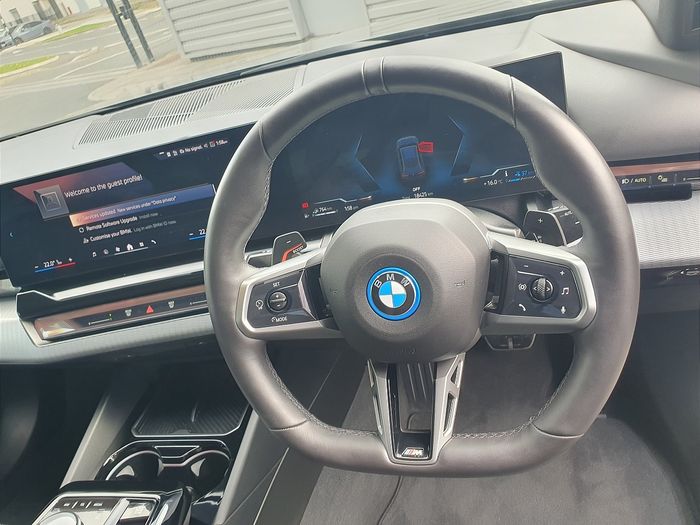 BMW 5 Series 2025
