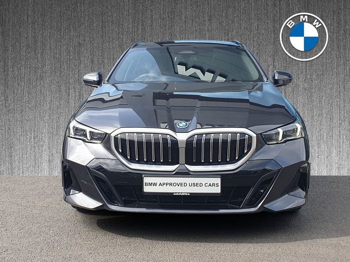BMW 5 Series 2025