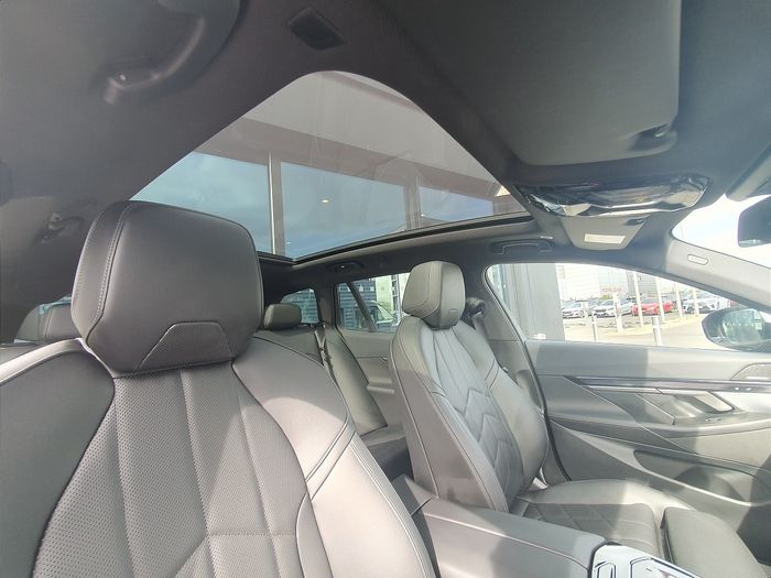 BMW 5 Series 2025