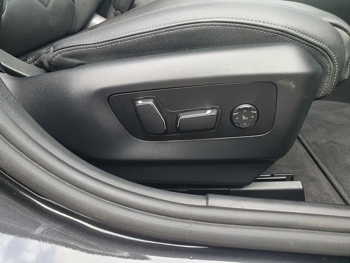 BMW 5 Series 2025