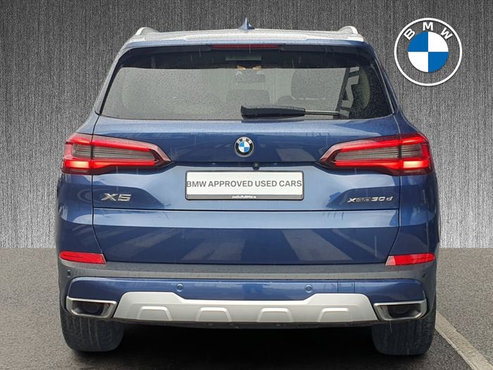 BMW X5 2021