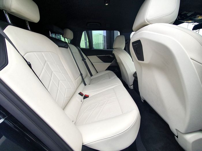 BMW 5 Series 2025