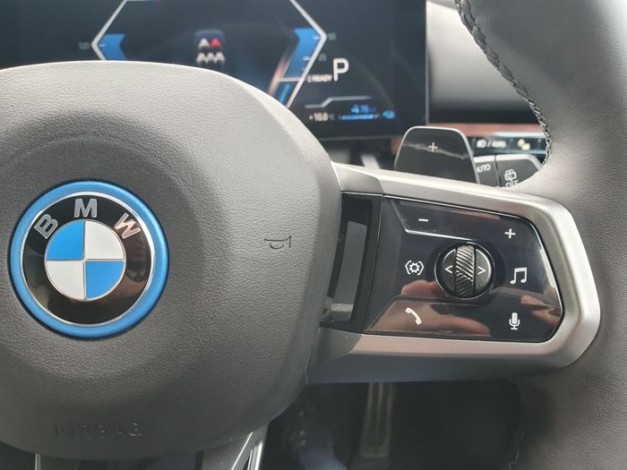 BMW 5 Series 2025