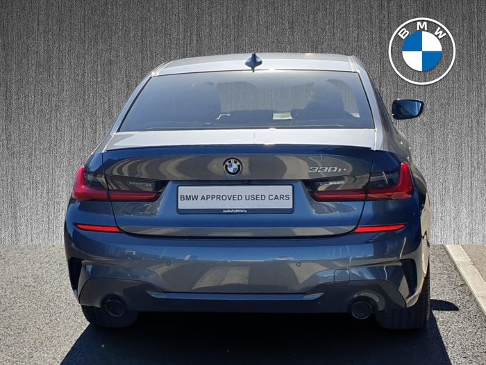 BMW 3 Series 2021
