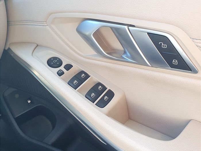 BMW 3 Series 2021