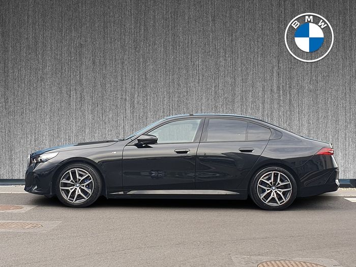 BMW i5 2025