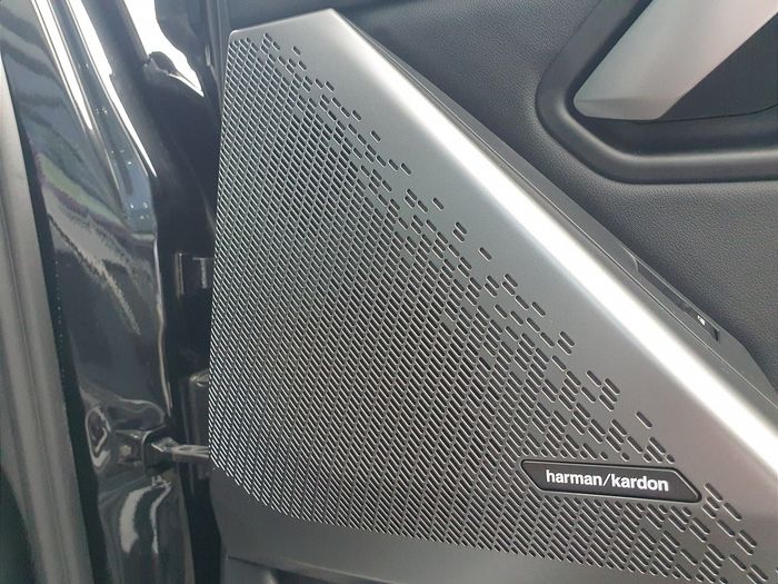 BMW i5 2025