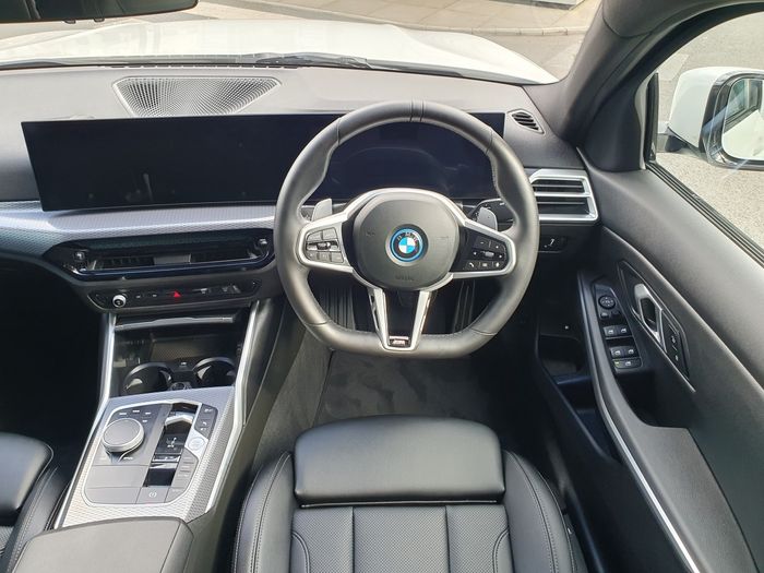 BMW 3 Series 2025